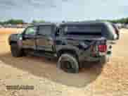 2022 Toyota Tacoma SR z VIN 3TYCZ5AN8NT066752, wystawiony jako Copart lot #70683985 z przebiegiem Nie podano mil oraz Szkoda całkowita • Salvage title. Historia ofert i sprzedaży dostępna na DreamBid. Obrazek 2.