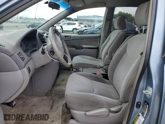 2005 Toyota Sienna LE with VIN 5TDBA23C05S032202, listed as a Copart auction lot 86481275 with 214,786 mi miles and Salvage title. Bid and sale history available at DreamBid. Image 7.
