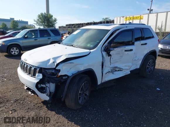 2020 Jeep Grand Cherokee Limited with VIN 1C4RJFBG9LC379388, listed as a IAAI auction lot 43126373 with 70,819 mi miles and . Bid and sale history available at DreamBid. Image 17.