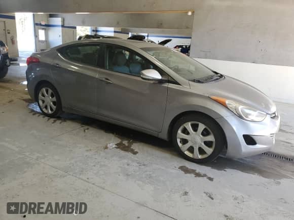 2011 Hyundai Elantra GLS z VIN KMHDH4AEXBU129429, wystawiony jako Copart lot #84626125 z przebiegiem 112 844 mil mil oraz Czysty tytuł • Clean title. Historia ofert i sprzedaży dostępna na DreamBid. Obrazek 4.
