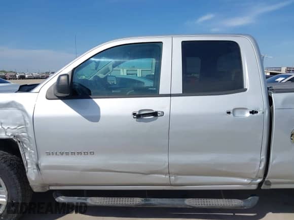 2017 Chevrolet Silverado 1500 Custom с VIN 1GCRCPEH6HZ367918, выставлен на аукционе IAAI как лот 42257373 с пробегом 117 010 миль миль и . История ставок и продаж доступна на DreamBid. Изображение 14.