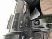 2005 Jeep Wrangler SE z VIN 1J4FA29145P369029, wystawiony jako Copart lot #81878874 z przebiegiem 102 942 mil mil oraz Czysty tytuł • Clean title. Historia ofert i sprzedaży dostępna na DreamBid. Obrazek 9.