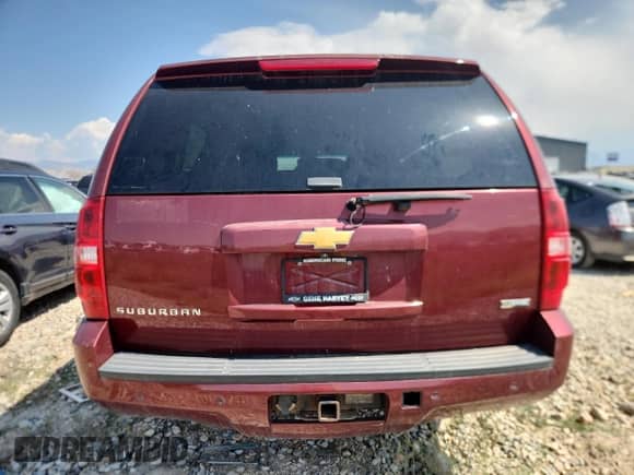 2008 Chevrolet Suburban 2LT с VIN 3GNFK16348G136044, выставлен на аукционе Copart как лот 71934855 с пробегом 251 703 миль миль и Чистый • Clean title. История ставок и продаж доступна на DreamBid. Изображение 6.