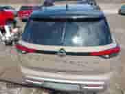 2023 Nissan Pathfinder Platinum с VIN 5N1DR3DK0PC201664, выставлен на аукционе IAAI как лот 41929147 с пробегом 27 406 миль миль и . История ставок и продаж доступна на DreamBid. Изображение 16.