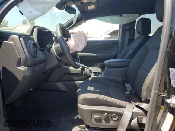 2024 Chevrolet Colorado 4WD Trail Boss с VIN 1GCPTEEK5R1144549, выставлен на аукционе Copart как лот 57279925 с пробегом 12 638 миль миль и Списание • Salvage title. История ставок и продаж доступна на DreamBid. Изображение 7.