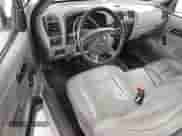 2008 Chevrolet Colorado Work Truck z VIN 1GCCS149088122540, wystawiony jako Copart lot #48243265 z przebiegiem 208 926 mil mil oraz Czysty tytuł • Clean title. Historia ofert i sprzedaży dostępna na DreamBid. Obrazek 8.