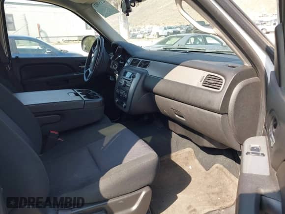 2012 Chevrolet Tahoe Commercial с VIN 1GNSK4E06CR155680, выставлен на аукционе IAAI как лот 42157921 с пробегом 127 702 миль миль и . История ставок и продаж доступна на DreamBid. Изображение 5.