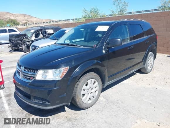 2017 Dodge Journey SE с VIN 3C4PDCAB1HT581320, выставлен на аукционе IAAI как лот 42795579 с пробегом 122 264 миль миль и . История ставок и продаж доступна на DreamBid. Изображение 2.