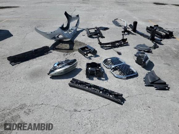 2022 BMW i4 eDrive40 with VIN WBY73AW08NFM75787, listed as a Copart auction lot 60339655 with 36,231 mi miles and Salvage title. Bid and sale history available at DreamBid. Image 12.