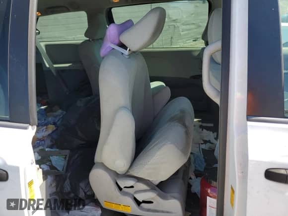 2014 Toyota Sienna L with VIN 5TDZK3DC4ES476425, listed as a Copart auction lot 81797975 with Not provided miles and Salvage title. Bid and sale history available at DreamBid. Image 11.
