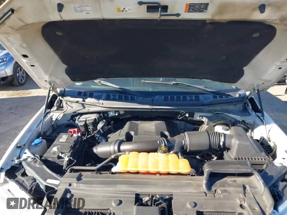 2017 Ford F-150 Lariat z VIN 1FTEW1EG5HKE42921, wystawiony jako IAAI lot #43344433 z przebiegiem 79 917 mil mil oraz . Historia ofert i sprzedaży dostępna na DreamBid. Obrazek 10.