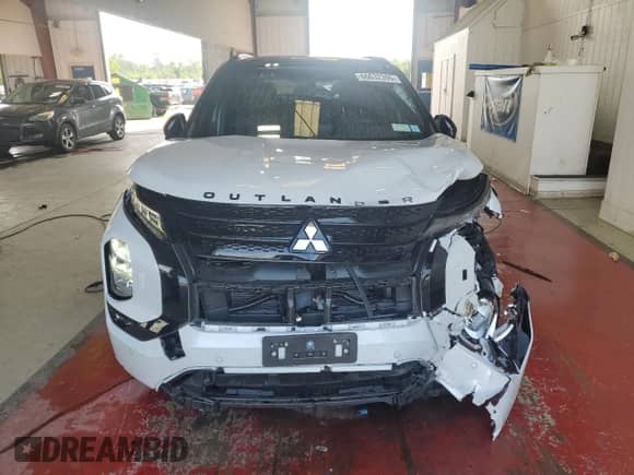 2024 Mitsubishi Outlander SEL с VIN JA4J4WA86RZ064739, выставлен на аукционе Copart как лот 66632395 с пробегом 1 604 миль миль и Списание • Salvage title. История ставок и продаж доступна на DreamBid. Изображение 5.