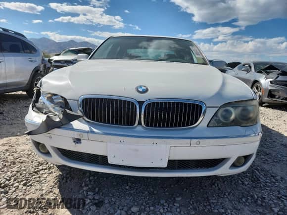 2007 BMW 7 Series 750Li with VIN WBAHN83557DT69589, listed as a Copart auction lot 86040375 with Not provided miles and Clean title. Bid and sale history available at DreamBid. Image 5.