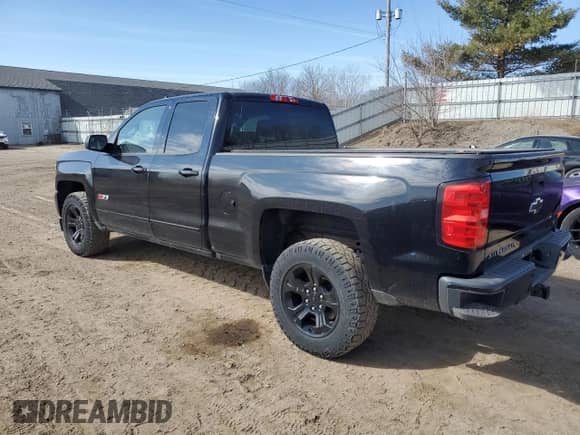 2017 Chevrolet Silverado 1500 LT z VIN 1GCVKREC4HZ407950, wystawiony jako Copart lot #50971165 z przebiegiem 147 454 mil mil oraz Szkoda całkowita • Salvage title. Historia ofert i sprzedaży dostępna na DreamBid. Obrazek 2.