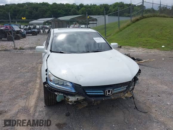 2015 Honda Accord Touring z VIN 1HGCR6F70FA013958, wystawiony jako IAAI lot #42919174 z przebiegiem 195 994 mil mil oraz . Historia ofert i sprzedaży dostępna na DreamBid. Obrazek 6.