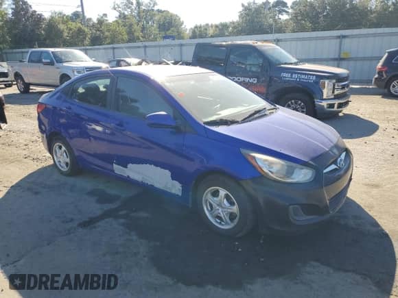 2014 Hyundai Accent GLS z VIN KMHCT4AE1EU647671, wystawiony jako Copart lot #90034745 z przebiegiem 213 953 mil mil oraz Czysty tytuł • Clean title. Historia ofert i sprzedaży dostępna na DreamBid. Obrazek 4.