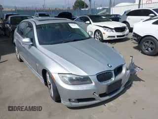 2010 BMW 3 Series 328i с VIN WBAPH5G56ANM70010, выставлен на аукционе IAAI как лот 42289877 с пробегом 127 146 миль миль и . История ставок и продаж доступна на DreamBid. Изображение 1.