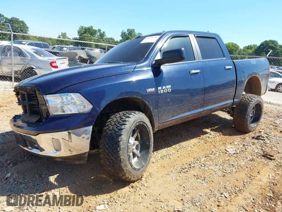 2014 Ram 1500 Big Horn z VIN 1C6RR7LT7ES361529, wystawiony jako IAAI lot #42831927 z przebiegiem 150 917 mil mil oraz . Historia ofert i sprzedaży dostępna na DreamBid. Obrazek 2.