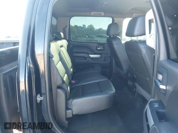 2018 Chevrolet Silverado 1500 LT z VIN 3GCUKRECXJG276511, wystawiony jako IAAI lot #43460009 z przebiegiem 151 453 mil mil oraz . Historia ofert i sprzedaży dostępna na DreamBid. Obrazek 8.