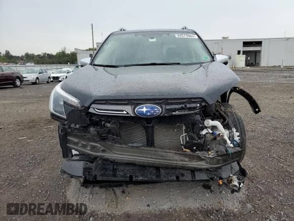 2022 Subaru Forester Touring z VIN JF2SKARC7NH527629, wystawiony jako Copart lot #84573985 z przebiegiem 40 809 mil mil oraz Szkoda całkowita • Salvage title. Historia ofert i sprzedaży dostępna na DreamBid. Obrazek 5.