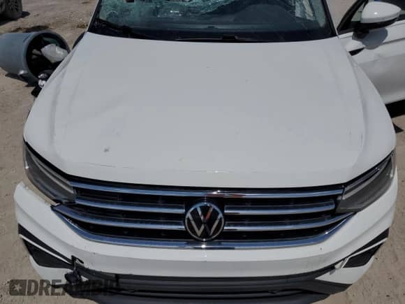 2024 Volkswagen Tiguan S с VIN 3VVRB7AX5RM056145, выставлен на аукционе Copart как лот 64650825 с пробегом 40 162 миль миль и На запчасти • Non repairable. История ставок и продаж доступна на DreamBid. Изображение 12.