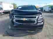 2018 Chevrolet Suburban LT z VIN 1GNSKHKCXJR235471, wystawiony jako IAAI lot #43363542 z przebiegiem 201 557 mil mil oraz . Historia ofert i sprzedaży dostępna na DreamBid. Obrazek 12.