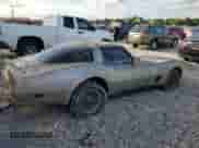 1982 Chevrolet Corvette с VIN 1AY0785C5123933, выставлен на аукционе Copart как лот 77579274 с пробегом 306 416 миль миль и Чистый • Clean title. История ставок и продаж доступна на DreamBid. Изображение 3.