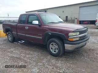 1999 Chevrolet Silverado 1500 LS with VIN 1GCEK19T5XE250382, listed as a IAAI auction lot 42891939 with 136,908 mi miles and . Bid and sale history available at DreamBid. Image 1.