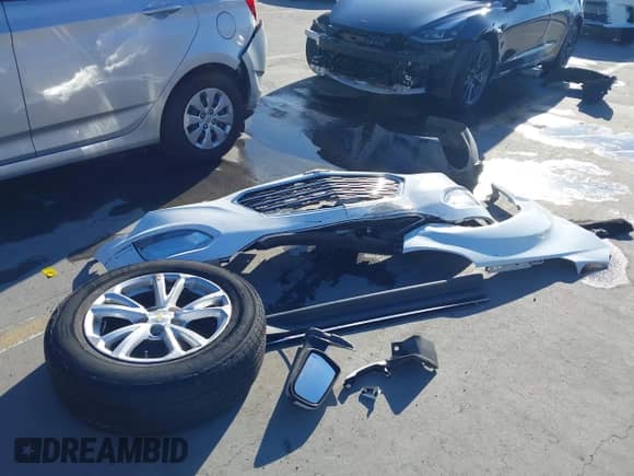 2017 Chevrolet Equinox LT with VIN 2GNALCEKXH1612219, listed as a IAAI auction lot 43430133 with 68,590 mi miles and . Bid and sale history available at DreamBid. Image 12.