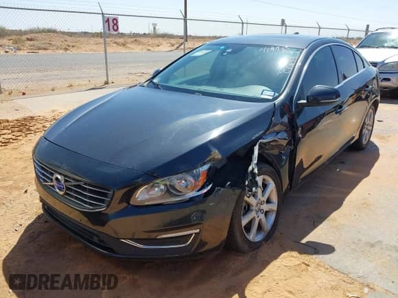 2016 Volvo S60 T5 Drive-E Premier z VIN YV126MFK4G2409957, wystawiony jako IAAI lot #41993257 z przebiegiem 102 420 mil mil oraz . Historia ofert i sprzedaży dostępna na DreamBid. Obrazek 2.