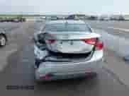 2012 Hyundai Elantra Limited z VIN KMHDH4AE2CU414157, wystawiony jako IAAI lot #42564679 z przebiegiem 113 262 mil mil oraz . Historia ofert i sprzedaży dostępna na DreamBid. Obrazek 16.