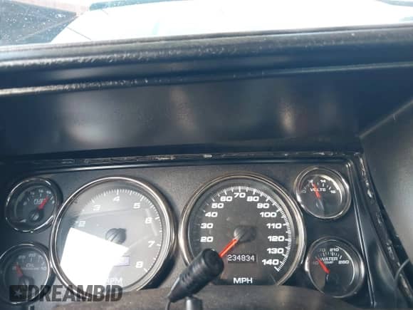 1995 GMC Sierra 1500 with VIN 1GTEC14H3SZ524194, listed as a IAAI auction lot 43065059 with 234,834 mi miles and . Bid and sale history available at DreamBid. Image 7.