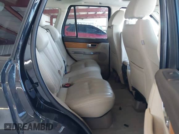 2012 Land Rover Range Rover Sport HSE Lux z VIN SALSK2D4XCA718755, wystawiony jako IAAI lot #42907203 z przebiegiem 102 420 mil mil oraz . Historia ofert i sprzedaży dostępna na DreamBid. Obrazek 8.