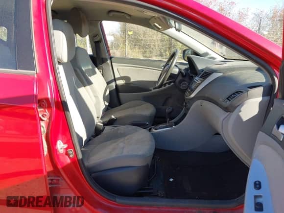 2012 Hyundai Accent GS с VIN KMHCT5AE3CU029030, выставлен на аукционе IAAI как лот 43578484 с пробегом 175 630 миль миль и . История ставок и продаж доступна на DreamBid. Изображение 5.