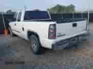 2005 GMC Sierra 1500 SLE с VIN 2GTEC19T251318844, выставлен на аукционе IAAI как лот 41781884 с пробегом 230 058 миль миль и . История ставок и продаж доступна на DreamBid. Изображение 3.