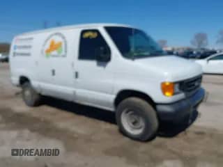 2004 Ford Econoline Cargo Commercial с VIN 1FTSE34P54HB35498, выставлен на аукционе IAAI как лот 41970490 с пробегом 155 186 миль миль и . История ставок и продаж доступна на DreamBid. Изображение 1.