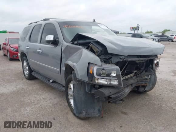 2009 Chevrolet Tahoe LTZ с VIN 1GNFC33099R297719, выставлен на аукционе IAAI как лот 42064490 с пробегом 215 466 миль миль и . История ставок и продаж доступна на DreamBid. Изображение 1.
