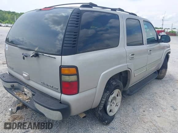 2004 Chevrolet Tahoe LT с VIN 1GNEC13Z64R255449, выставлен на аукционе IAAI как лот 42451368 с пробегом 288 865 миль миль и . История ставок и продаж доступна на DreamBid. Изображение 4.