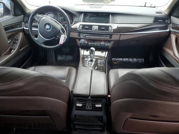 2014 BMW 5 Series 528i z VIN WBA5A5C57ED505411, wystawiony jako Copart lot #69820495 z przebiegiem 134 131 mil mil oraz Szkoda całkowita • Salvage title. Historia ofert i sprzedaży dostępna na DreamBid. Obrazek 8.