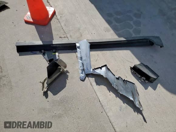 2024 Chevrolet Traverse AWD Z71 с VIN 1GNEVJKS6RJ143254, выставлен на аукционе Copart как лот 81724485 с пробегом 24 374 миль миль и Списание • Salvage title. История ставок и продаж доступна на DreamBid. Изображение 13.