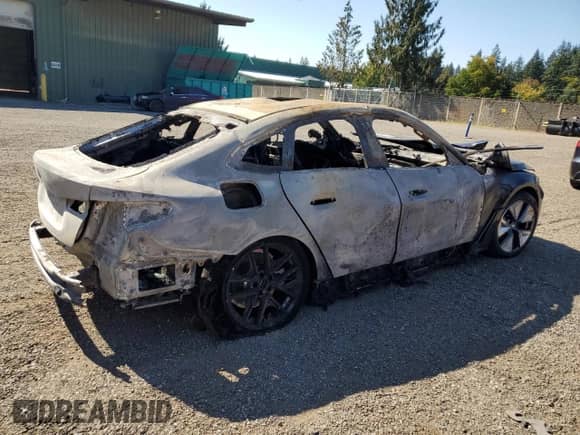 2024 BMW i4 xDrive40 with VIN WBY83FB0XRFS84126, listed as a Copart auction lot 81057425 with Not provided miles and Salvage title. Bid and sale history available at DreamBid. Image 3.