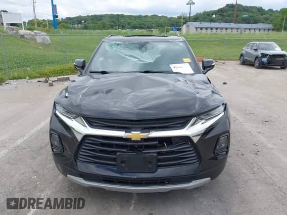 2019 Chevrolet Blazer with VIN 3GNKBDRSXKS638337, listed as a IAAI auction lot 42360940 with 55,287 mi miles and . Bid and sale history available at DreamBid. Image 12.