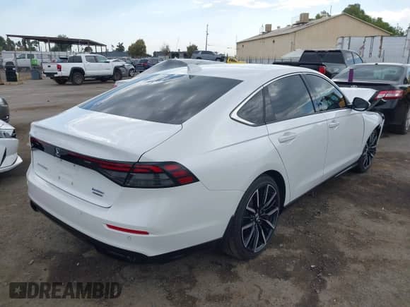 2024 Honda Accord Touring с VIN 1HGCY2F87RA048165, выставлен на аукционе IAAI как лот 43268511 с пробегом 43 553 миль миль и . История ставок и продаж доступна на DreamBid. Изображение 4.