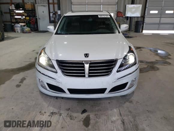2013 Hyundai Equus Signature z VIN KMHGH4JH6DU070874, wystawiony jako Copart lot #69216155 z przebiegiem 146 354 mil mil oraz Czysty tytuł • Clean title. Historia ofert i sprzedaży dostępna na DreamBid. Obrazek 5.