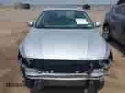 2018 Volvo S60 Inscription z VIN LYV402TK0JB160443, wystawiony jako IAAI lot #42439708 z przebiegiem 85 339 mil mil oraz . Historia ofert i sprzedaży dostępna na DreamBid. Obrazek 13.