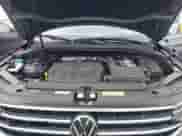 2024 Volkswagen Tiguan SE with VIN 3VV3B7AX8RM181419, listed as a IAAI auction lot 42838373 with 10,520 mi miles and . Bid and sale history available at DreamBid. Image 10.