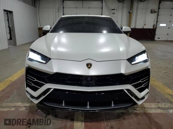 2021 Lamborghini Urus with VIN ZPBUA1ZL2MLA12990, listed as a Copart auction lot 41981535 with 69,793 mi miles and Salvage title. Bid and sale history available at DreamBid. Image 5.
