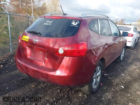 2009 Nissan Rogue S z VIN JN8AS58V59W173314, wystawiony jako IAAI lot #43494232 z przebiegiem 198 061 mil mil oraz . Historia ofert i sprzedaży dostępna na DreamBid. Obrazek 4.