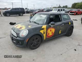 2012 MINI Hardtop with VIN WMWSU3C58CT185355, listed as a Copart auction lot 82319195 with 148,348 mi miles and Clean title. Bid and sale history available at DreamBid. Image 1.