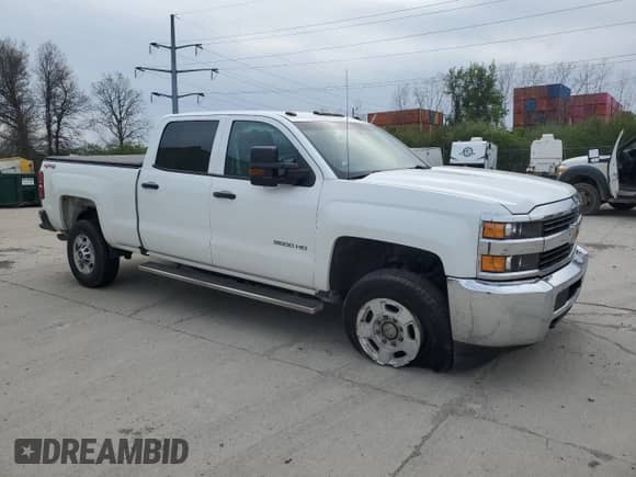 2019 Chevrolet Silverado 2500HD Work Truck z VIN 1GC1KREG7KF227727, wystawiony jako Copart lot #53440745 z przebiegiem 103 013 mil mil oraz Szkoda całkowita • Salvage title. Historia ofert i sprzedaży dostępna na DreamBid. Obrazek 4.